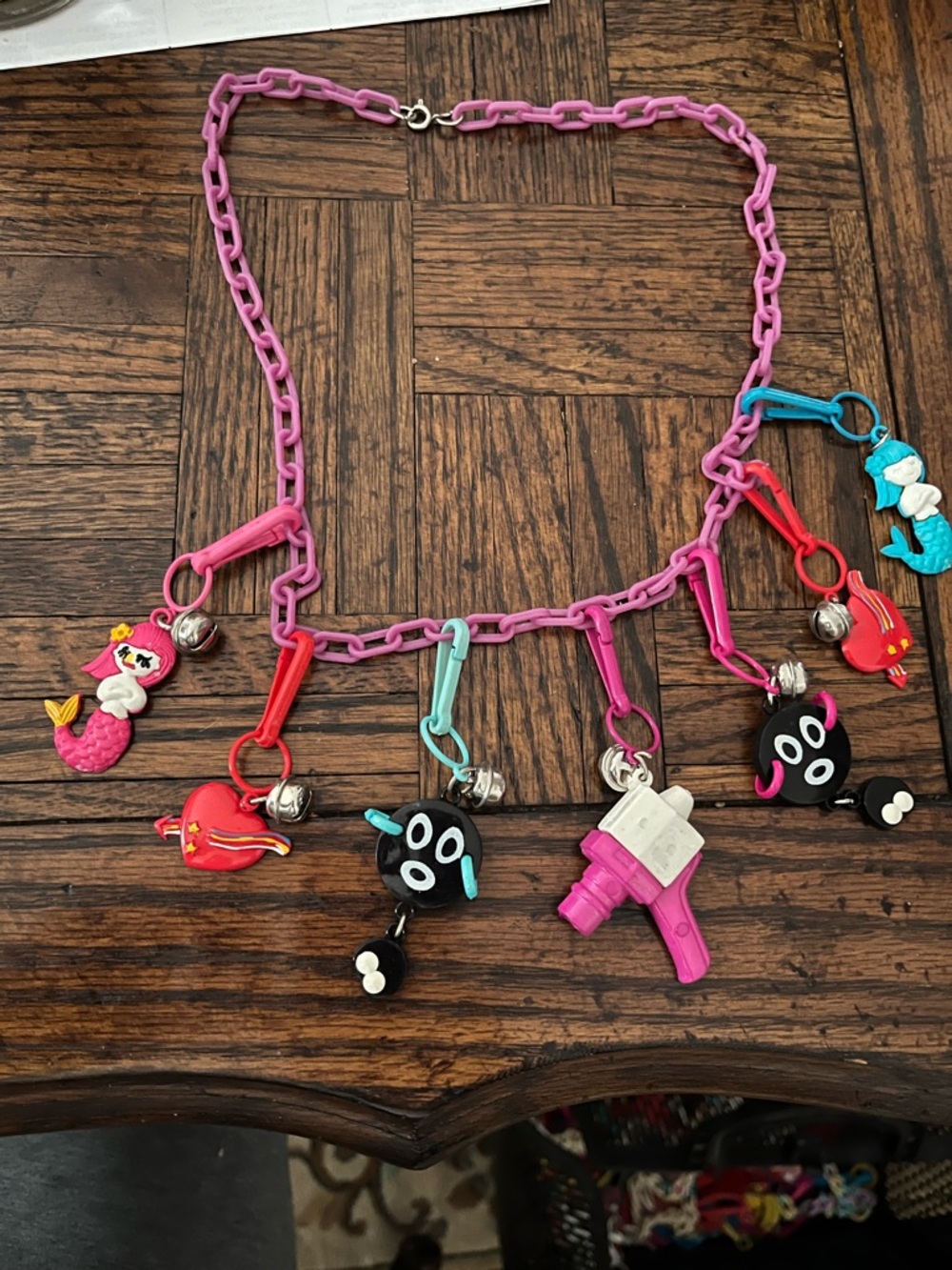 Vintage 80s bell charm necklace (lilac2)